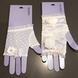 Lace Vintage Gloves from Claire's Boutique